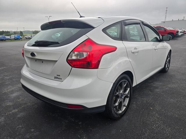 2014 Ford Focus — rear three-quarter view