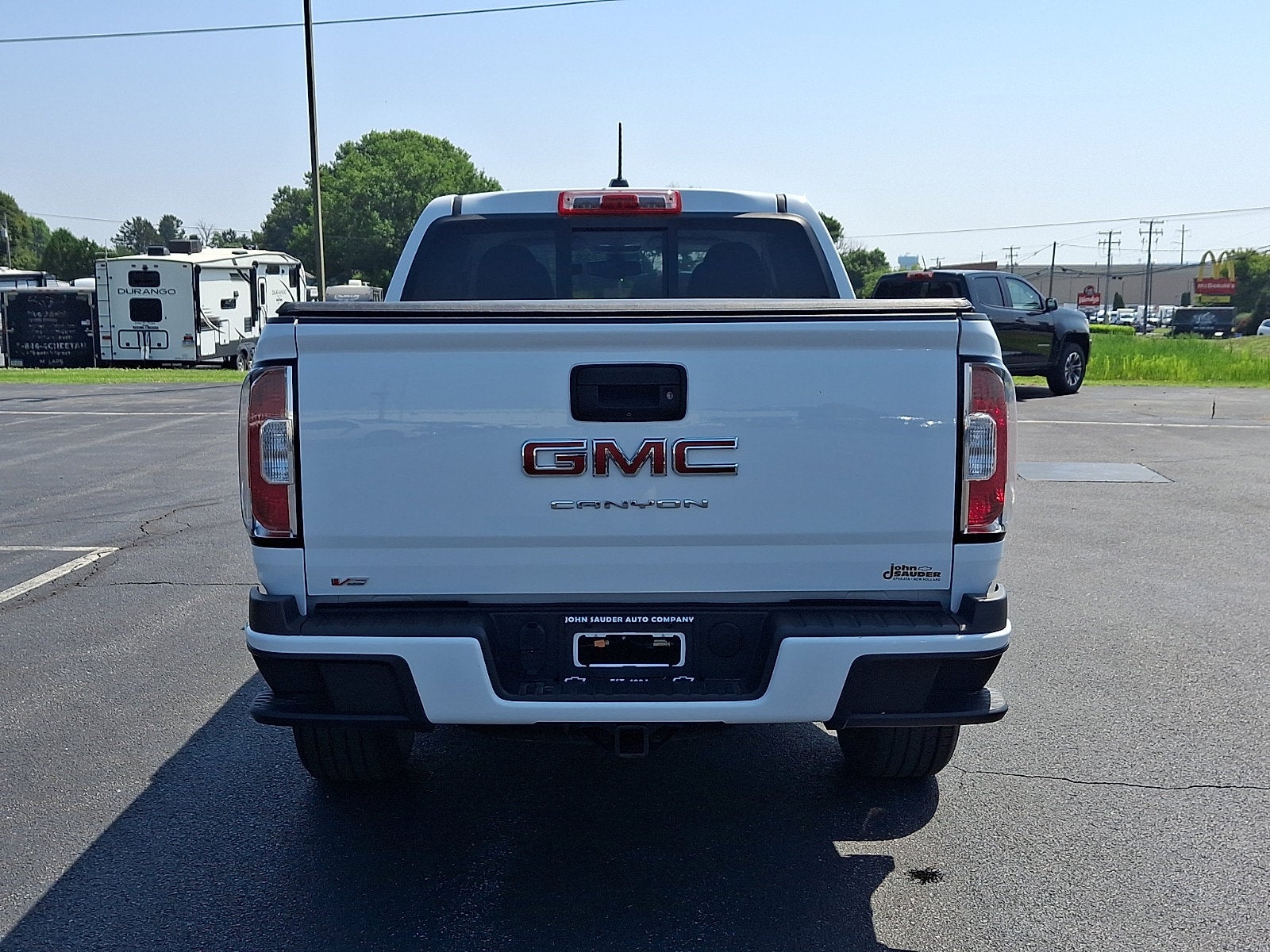 2022 GMC Canyon — detail view